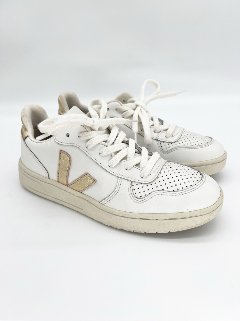 Veja T2 Women's Leather Sneaker Shoes Low Top White Gold Size US 6